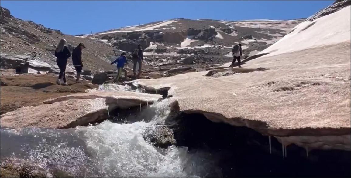 TODOSIERRANEVADA ZONA BAJA - EDIFICIO ATLAS - VISTAS A LA MONTANA - Junto a los Telecabinas Sierra Nevada Exterior foto